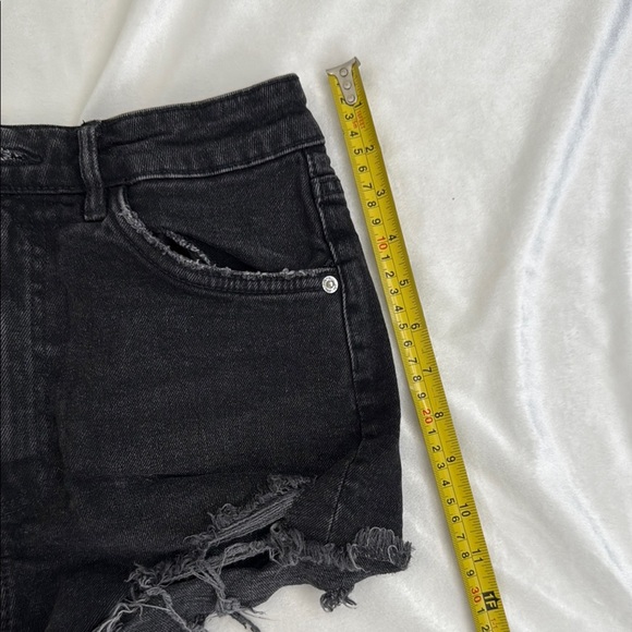 ZARA SIZE 6 Women's Denim Shorts Black Distressed - Picture 7 of 7